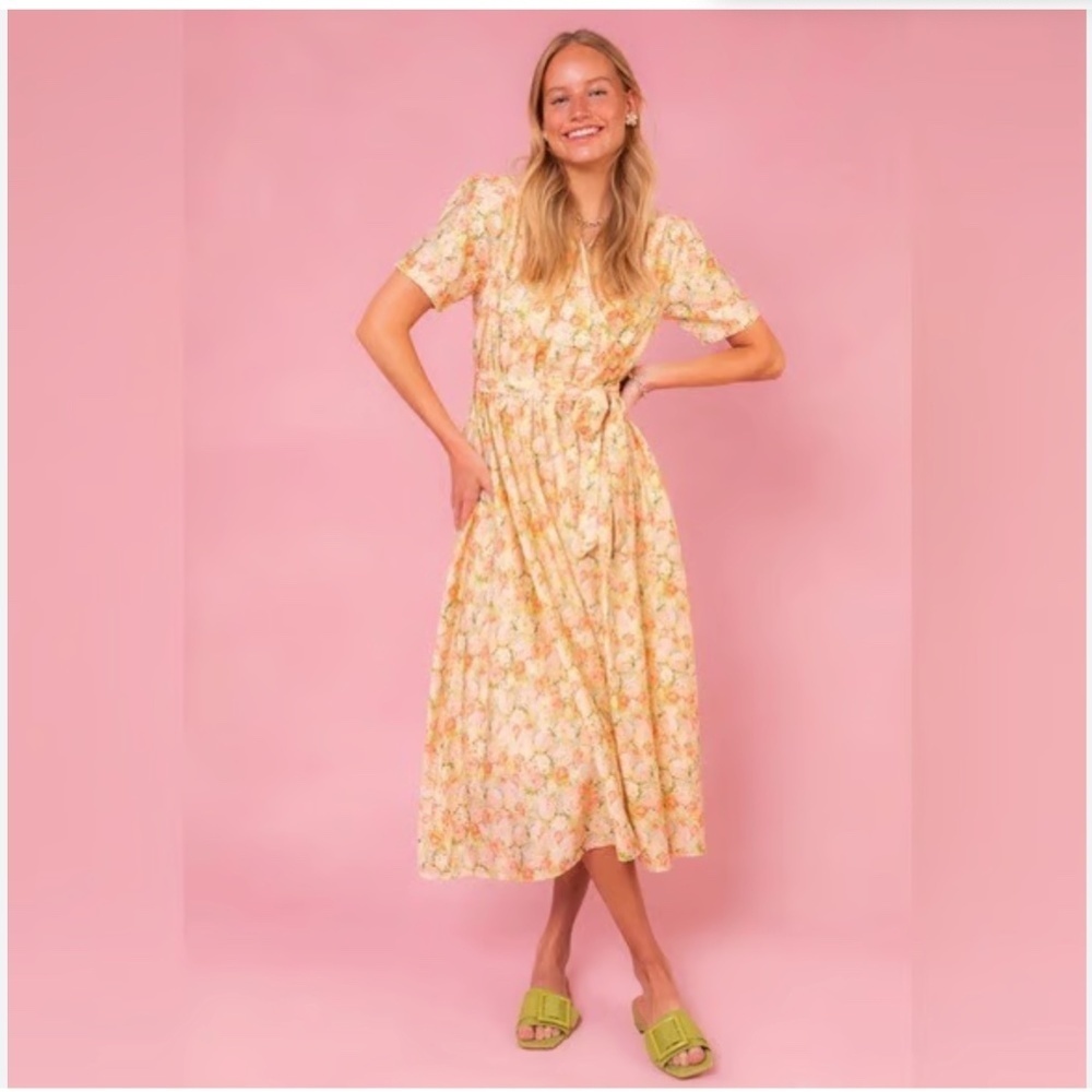 Ivy City Co faux wrap Lyra Midi Dress Yellow Floral Print Size Medium